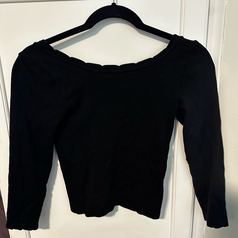 Gorgeous black long sleeve crew neck front with vneck back Anthropologie small